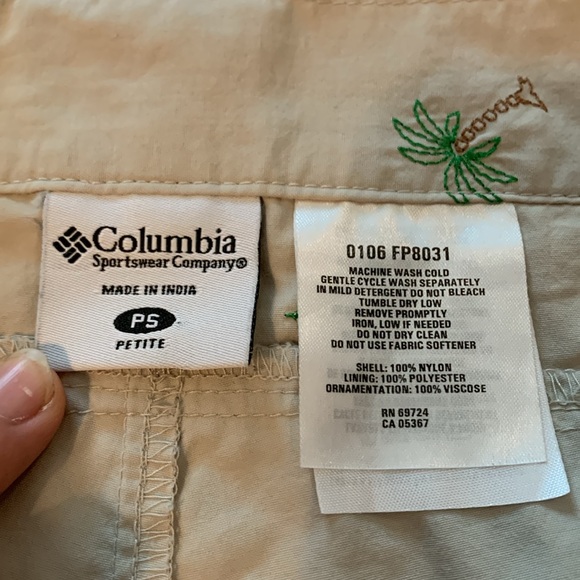 Columbia Women's Faux Wrap Skort PS Petite PFG Turtle Seashell Nylon Tan Skirt - Picture 4 of 4